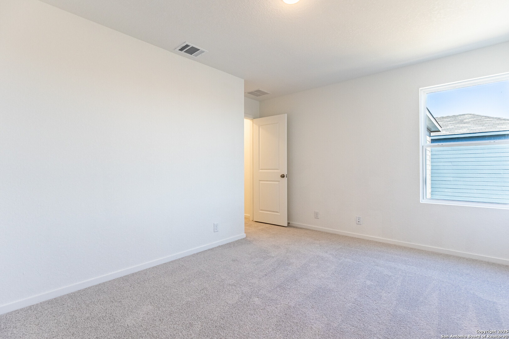 property viewer photo 21