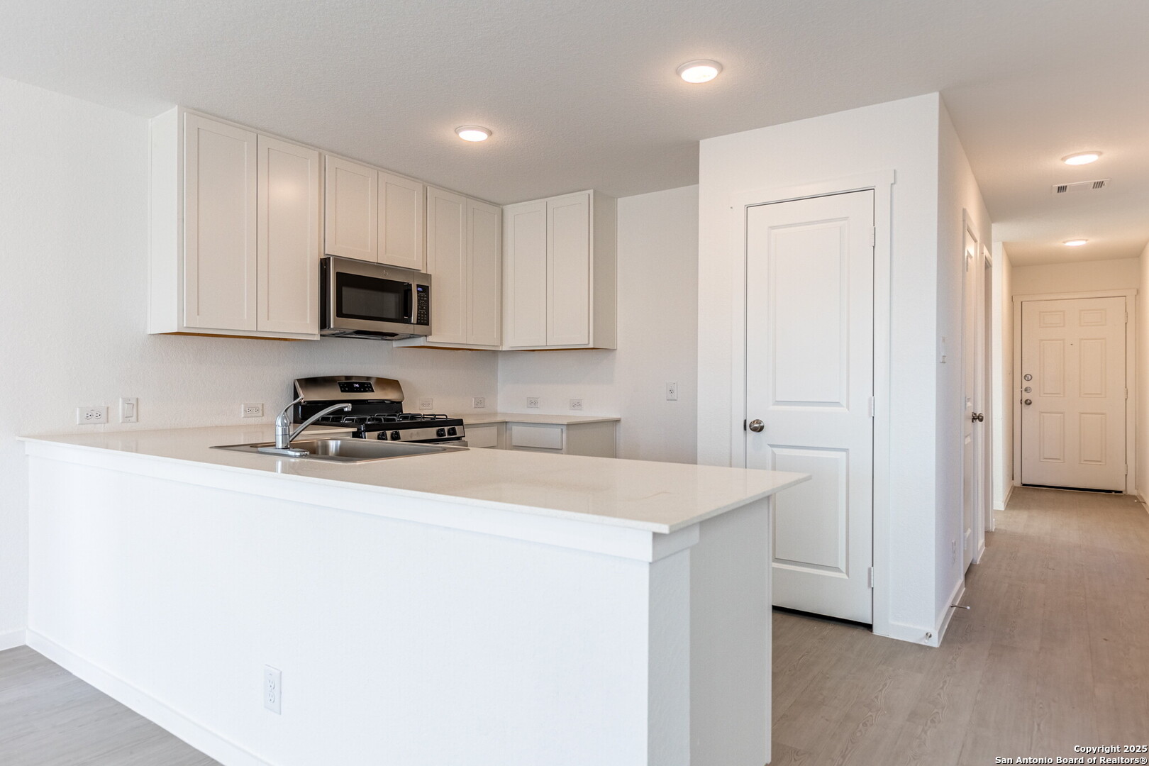 property viewer photo 7