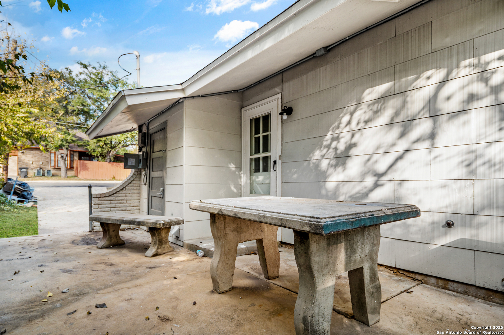 property viewer photo 18