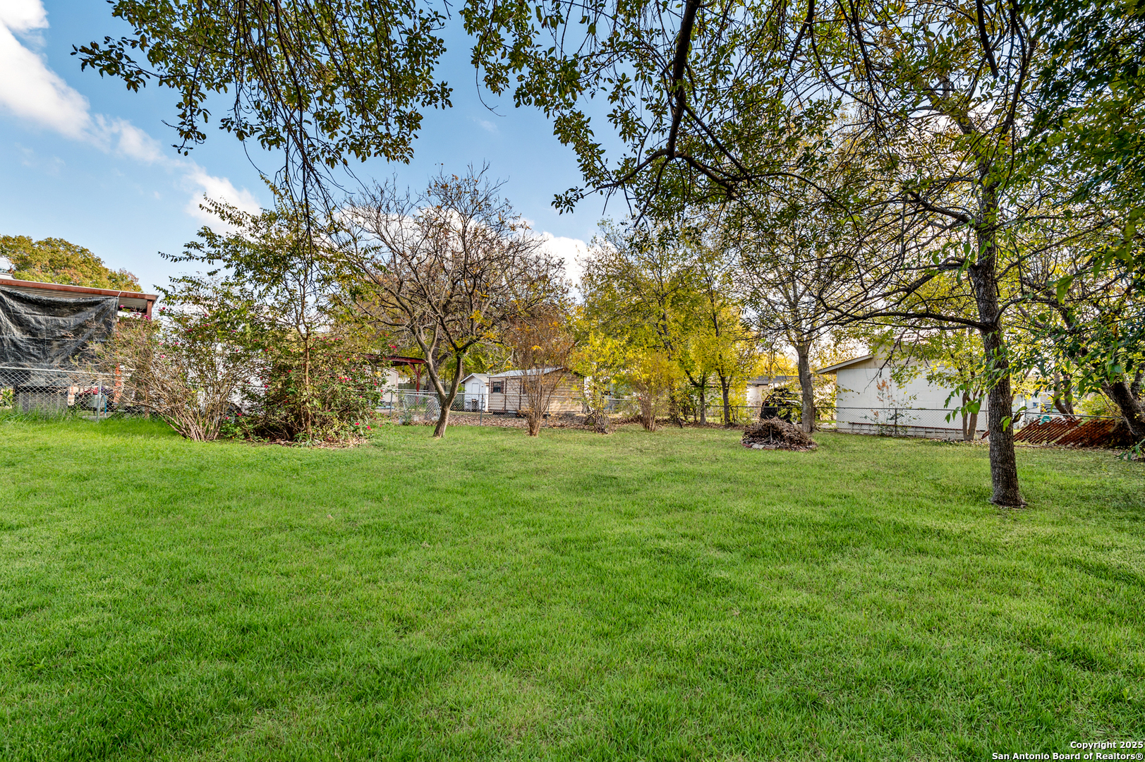 property viewer photo 21