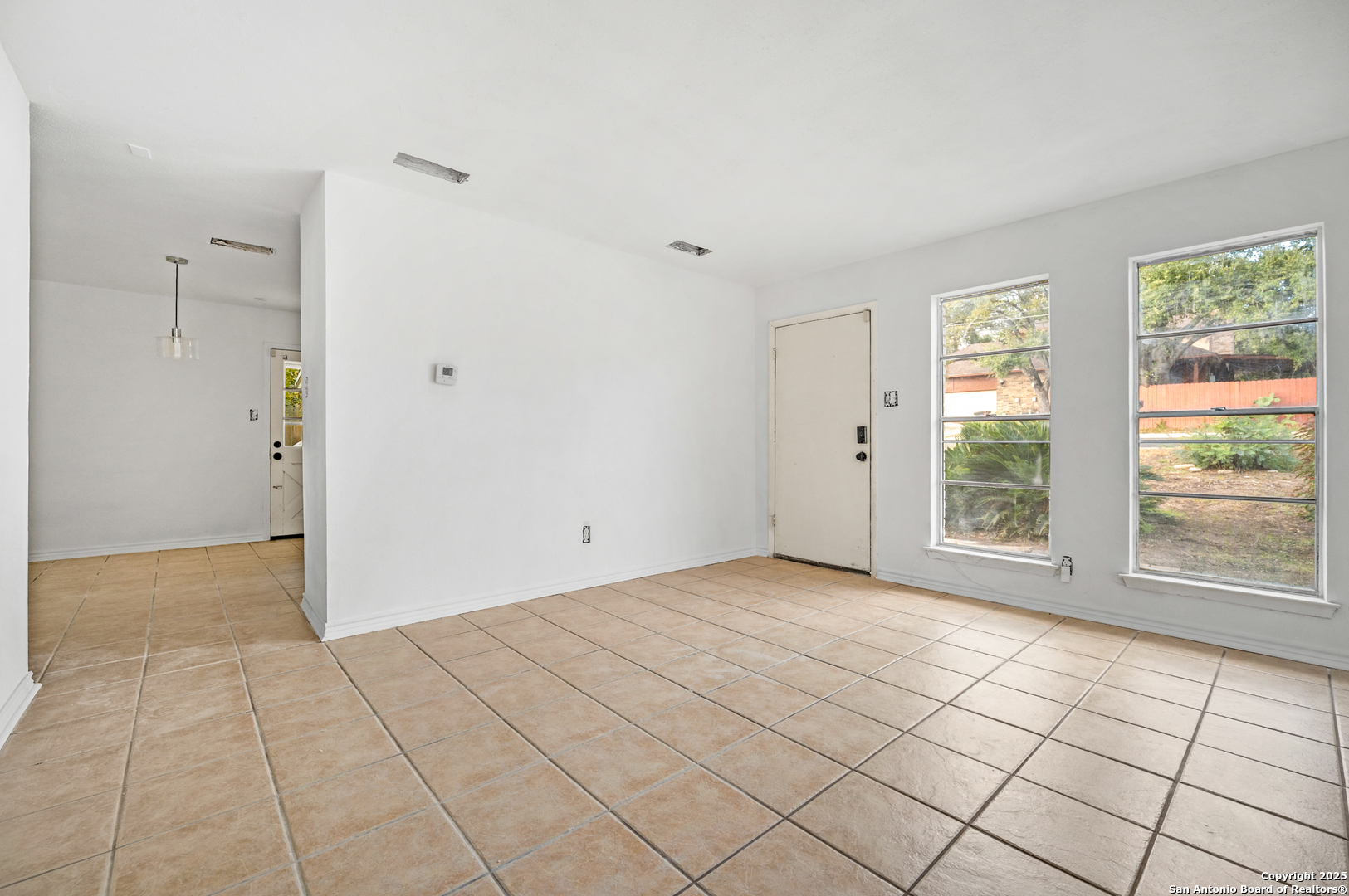 property viewer photo 5