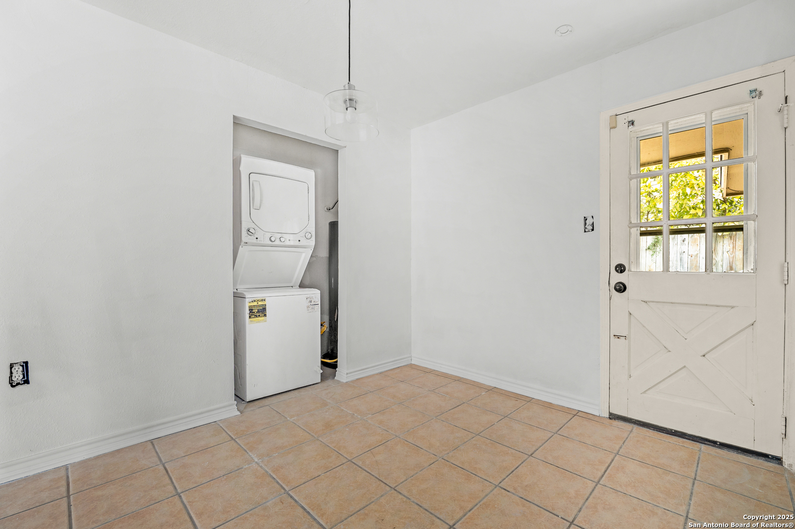 property viewer photo 7