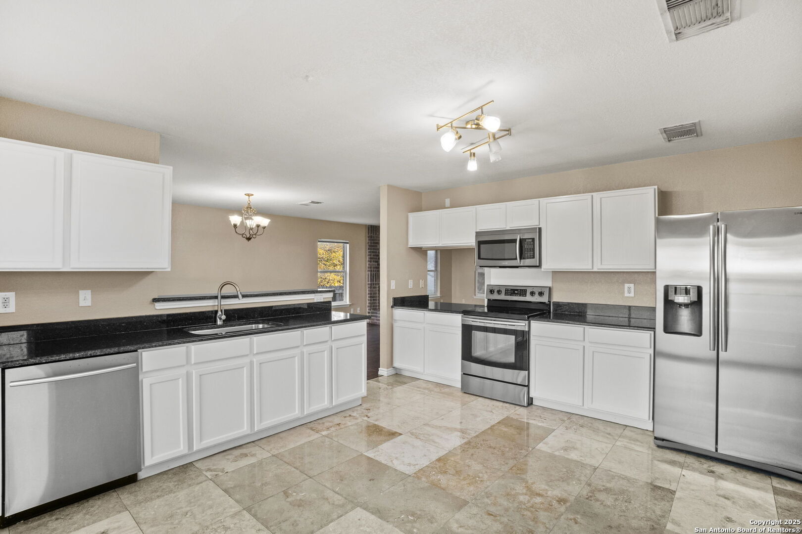 property viewer photo 13
