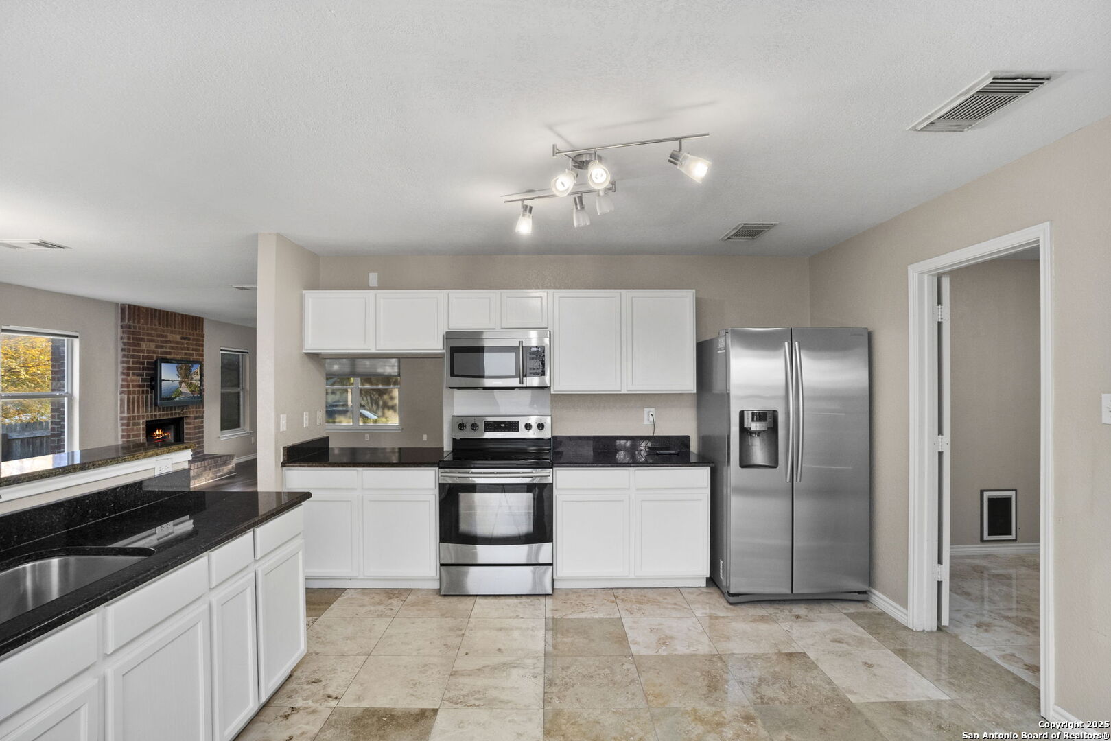 property viewer photo 14