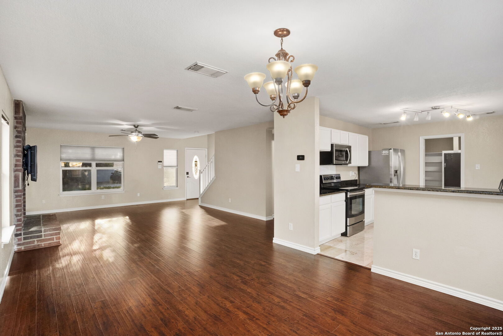 property viewer photo 7