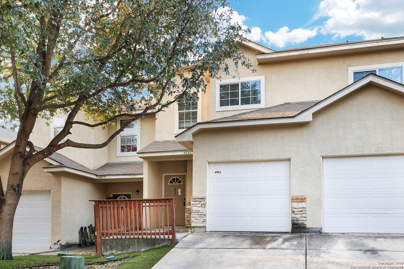 main property photo 0