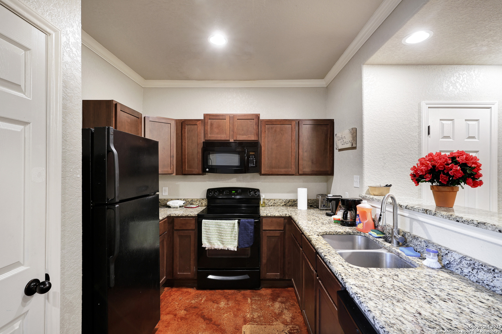 property viewer photo 7