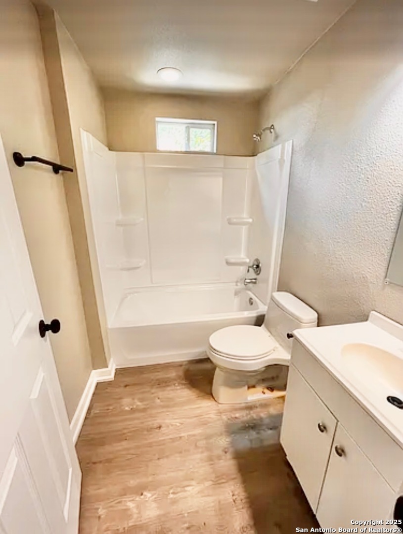 property viewer photo 4