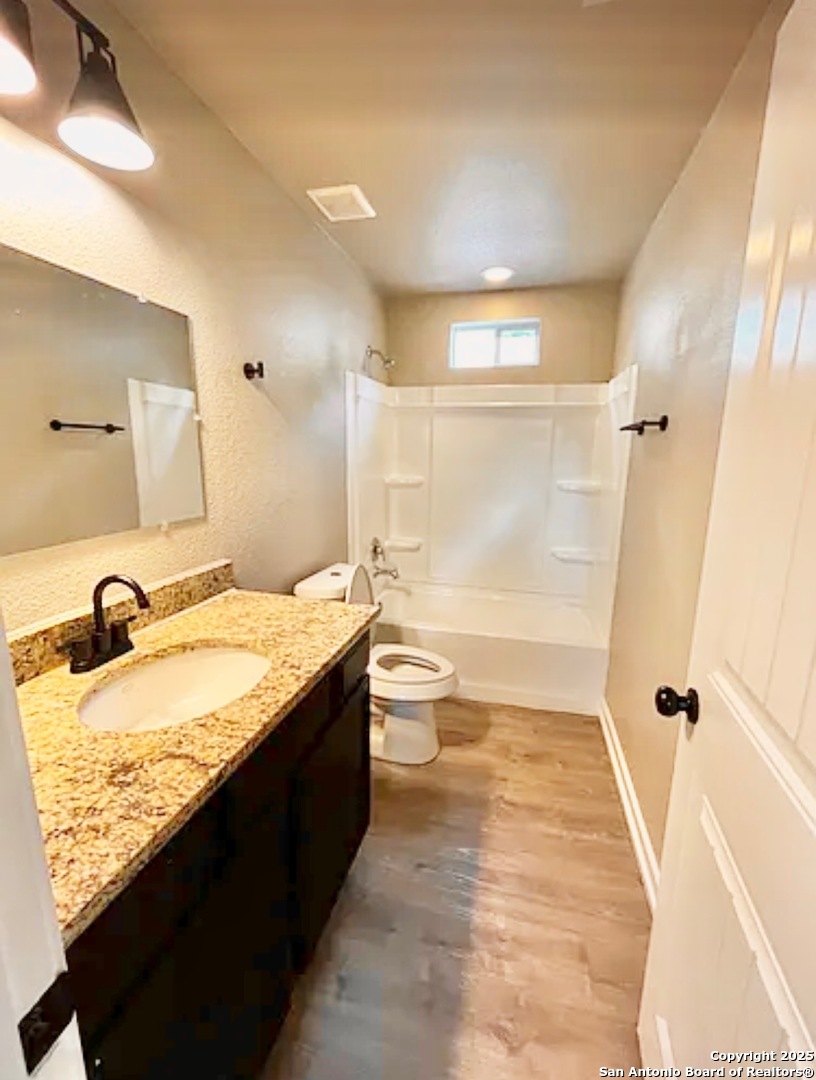 property viewer photo 6
