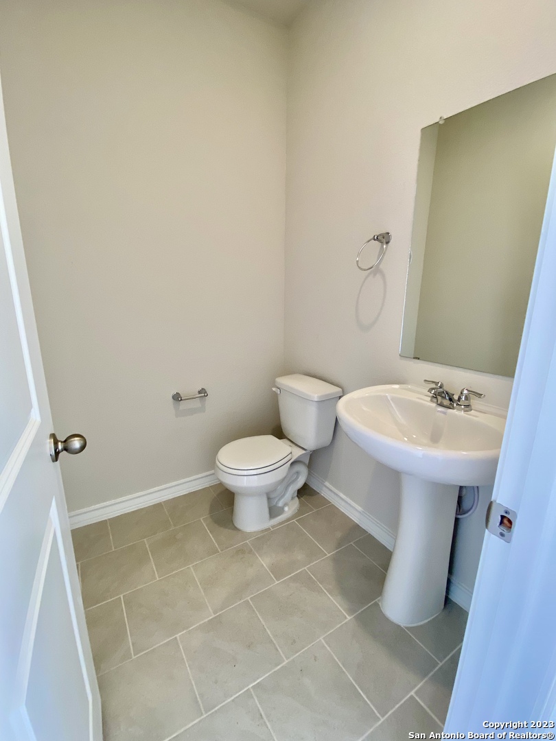 property viewer photo 13