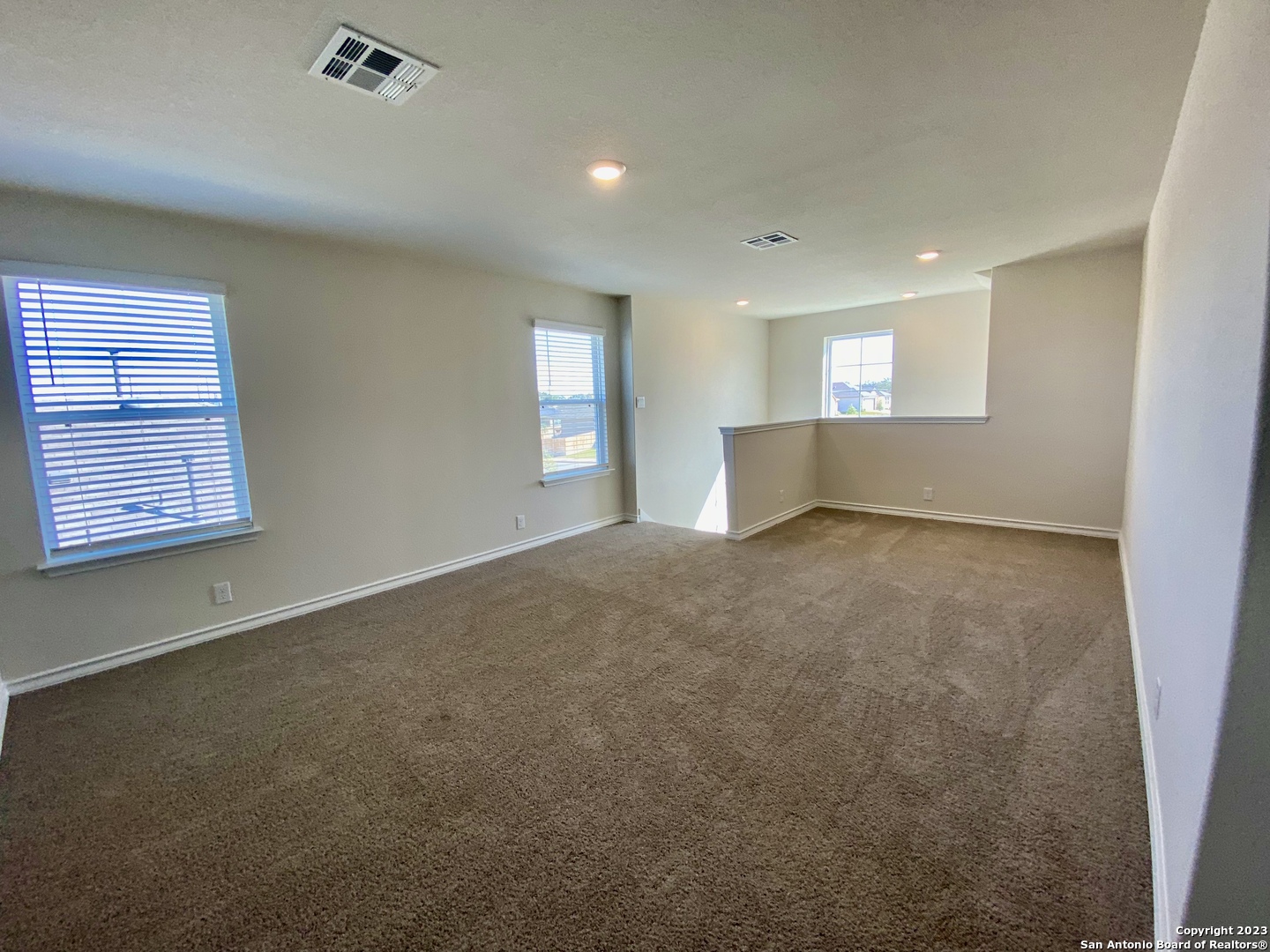 property viewer photo 28