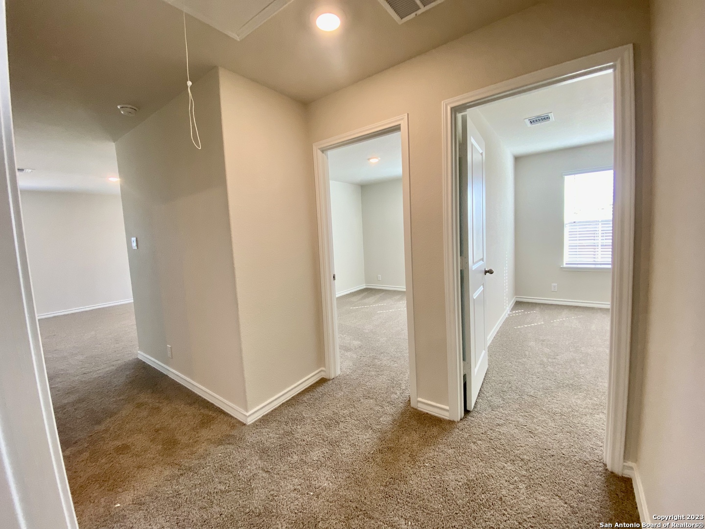 property viewer photo 33