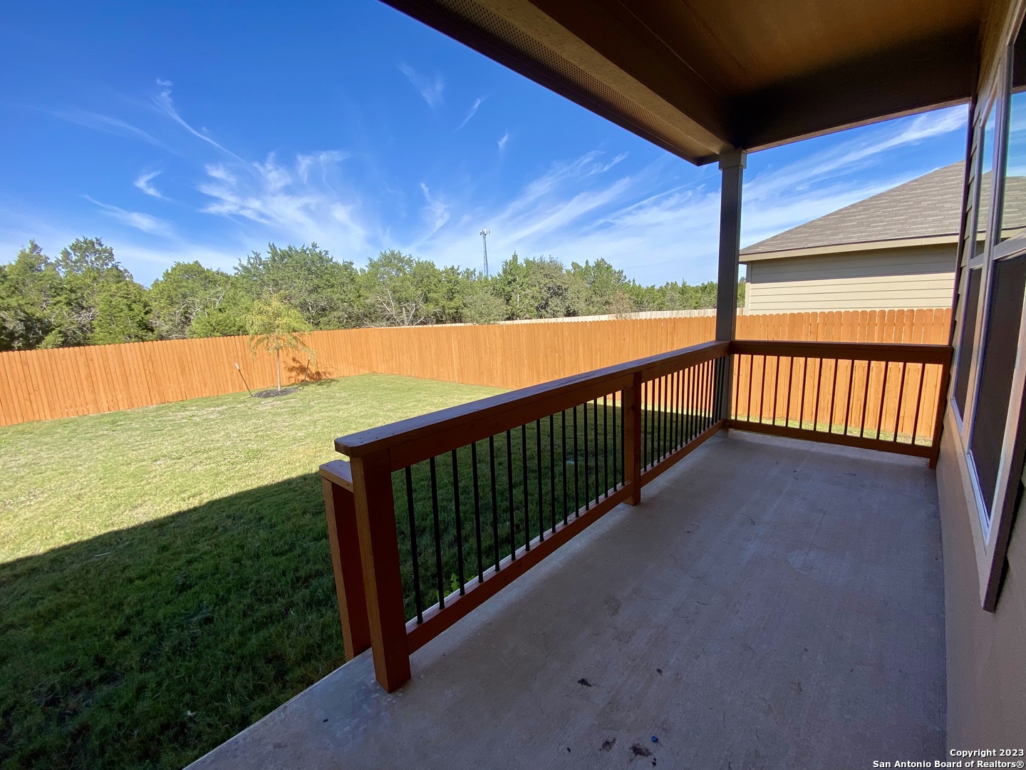 property viewer photo 35