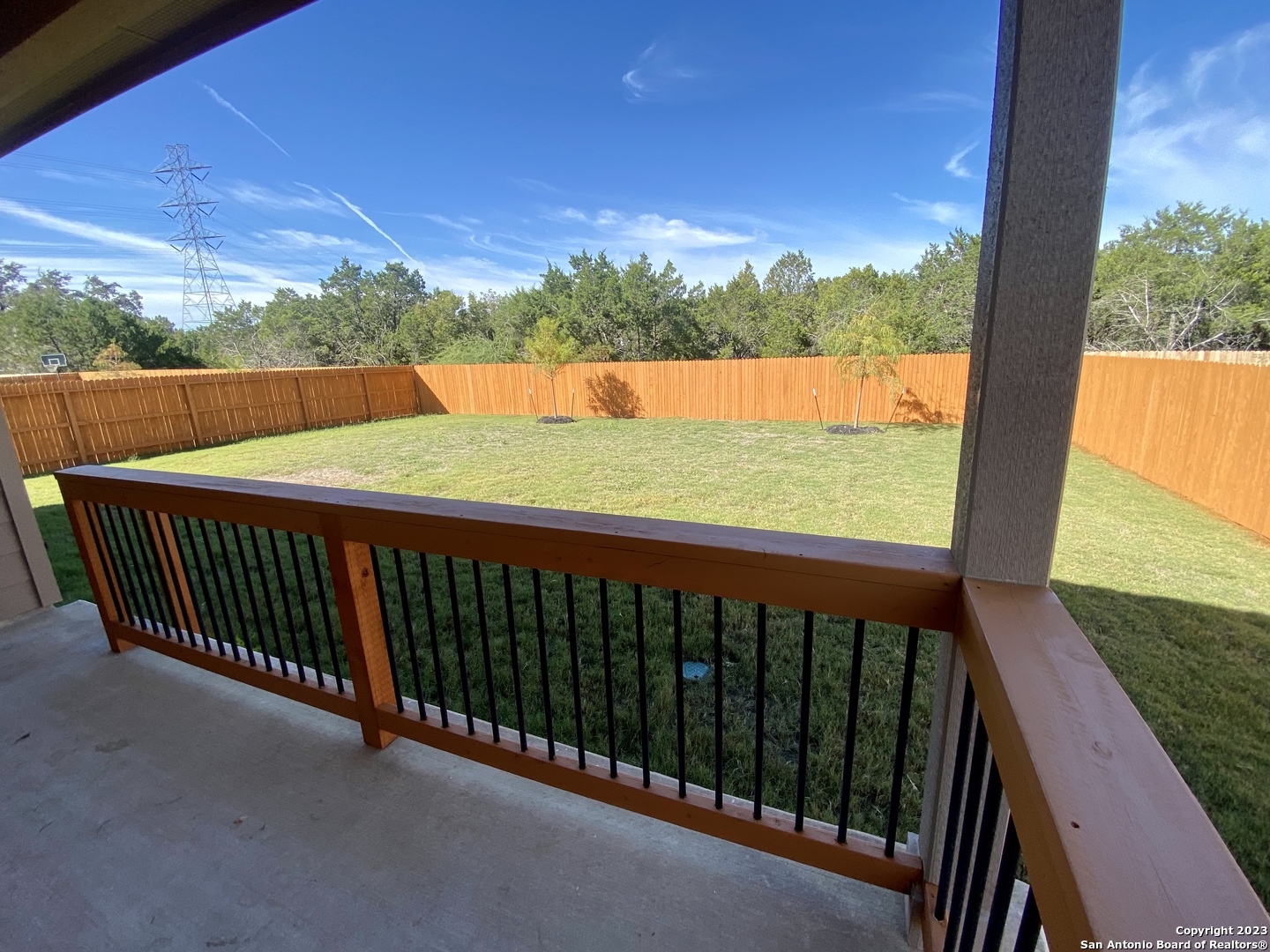 property viewer photo 36