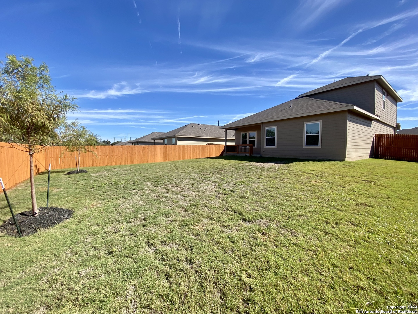 property viewer photo 38