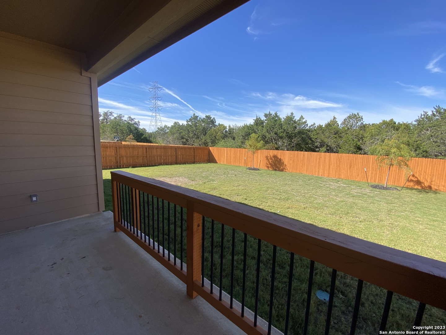 property viewer photo 42