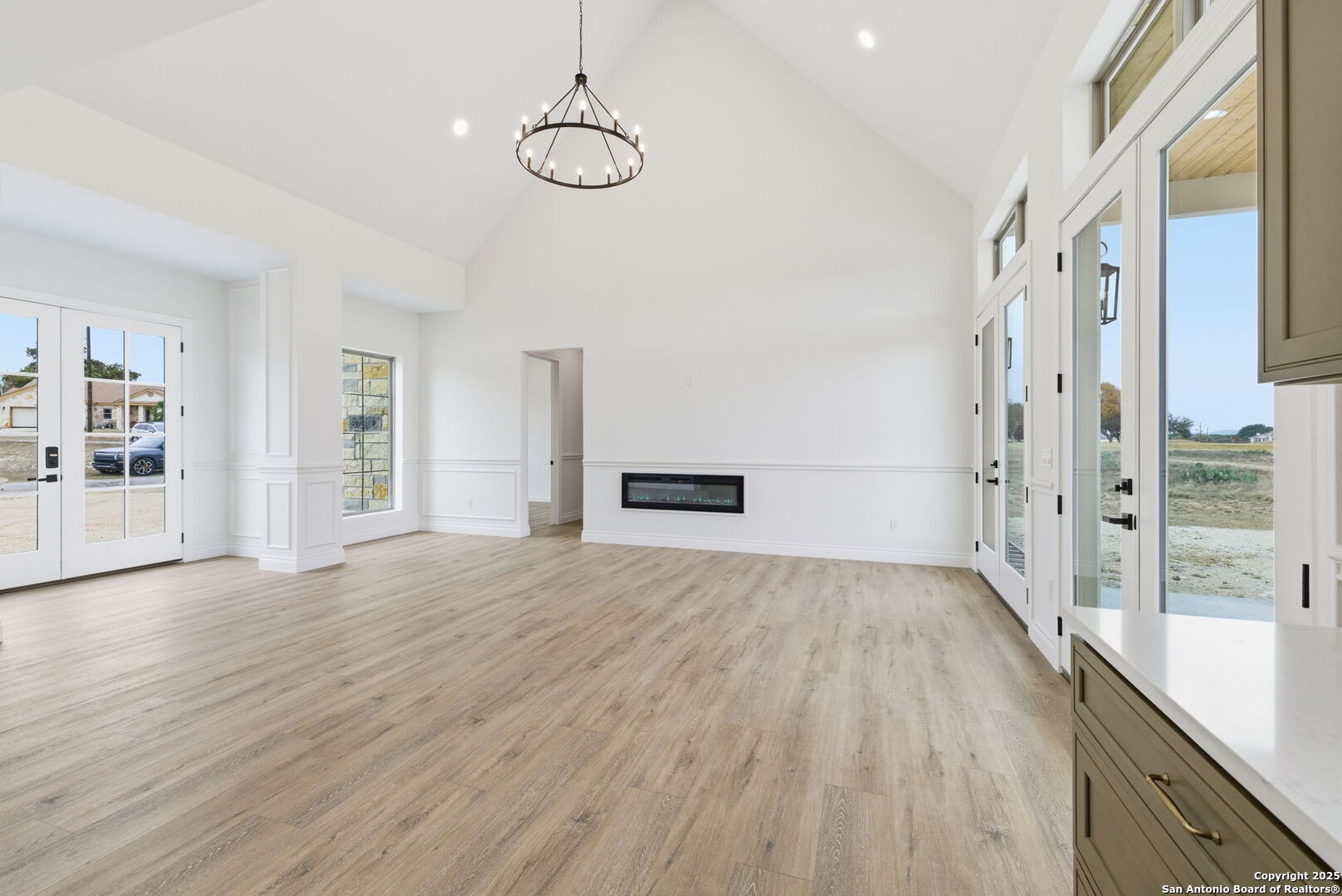 property viewer photo 12