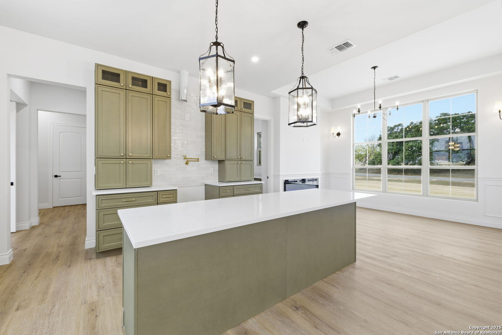 property viewer photo 17