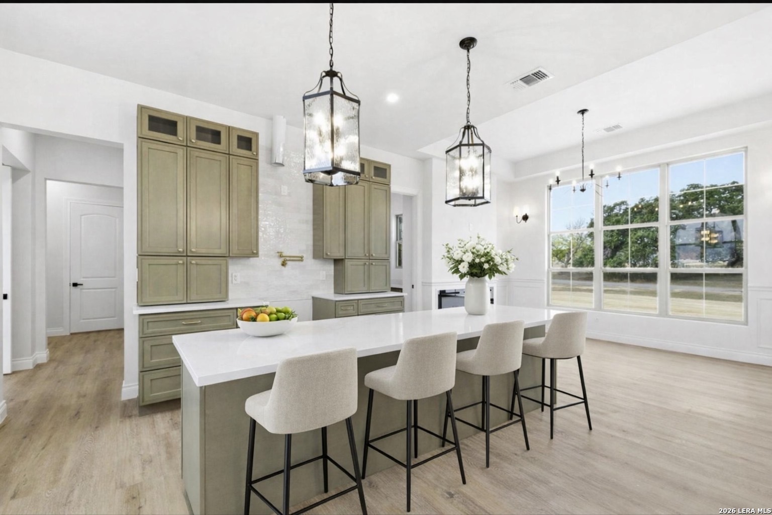 property viewer photo 18