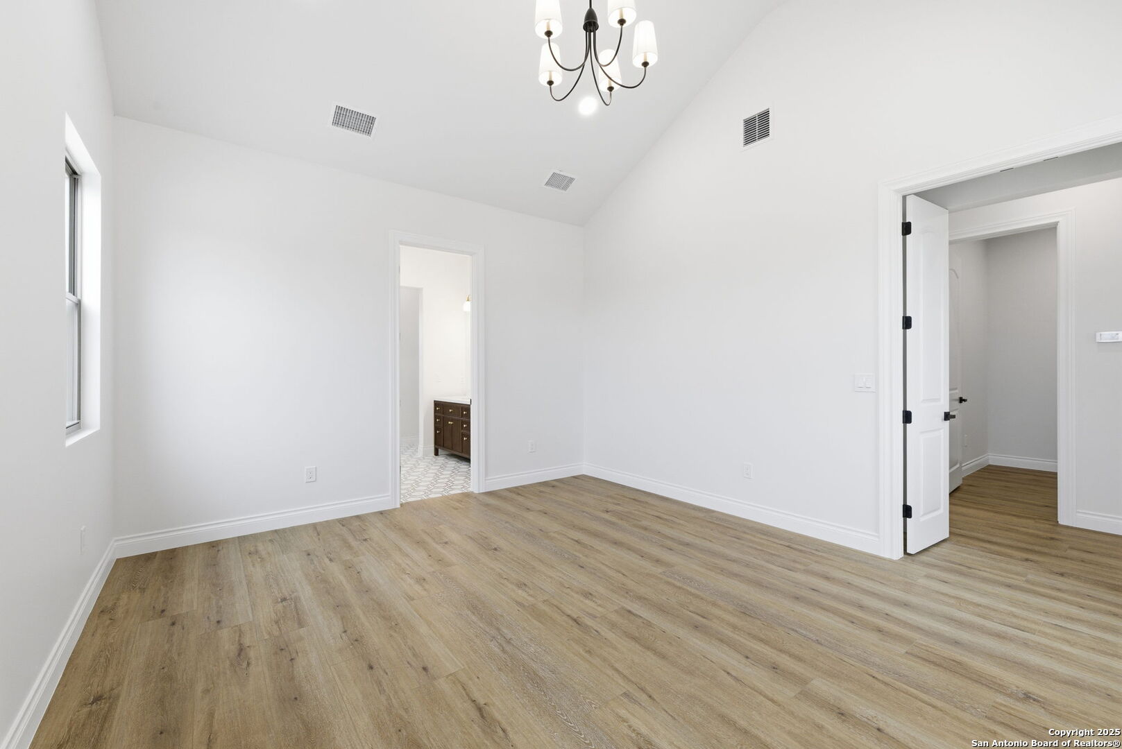 property viewer photo 32