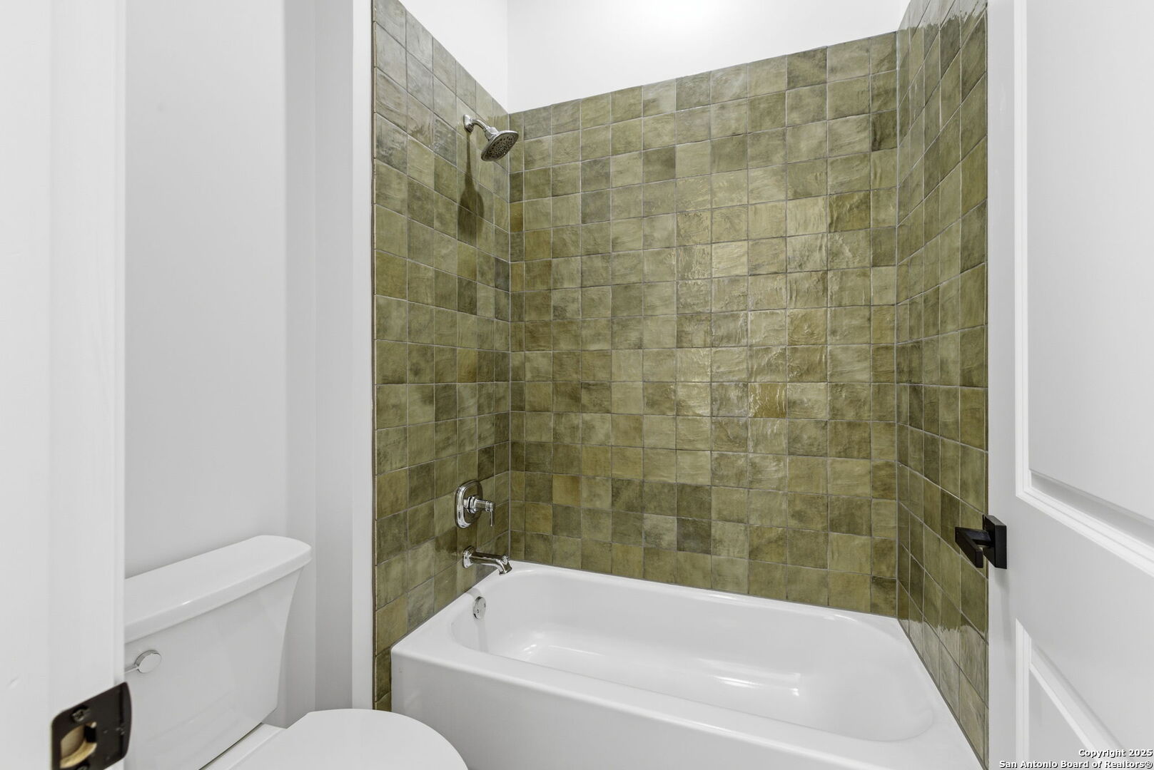 property viewer photo 48