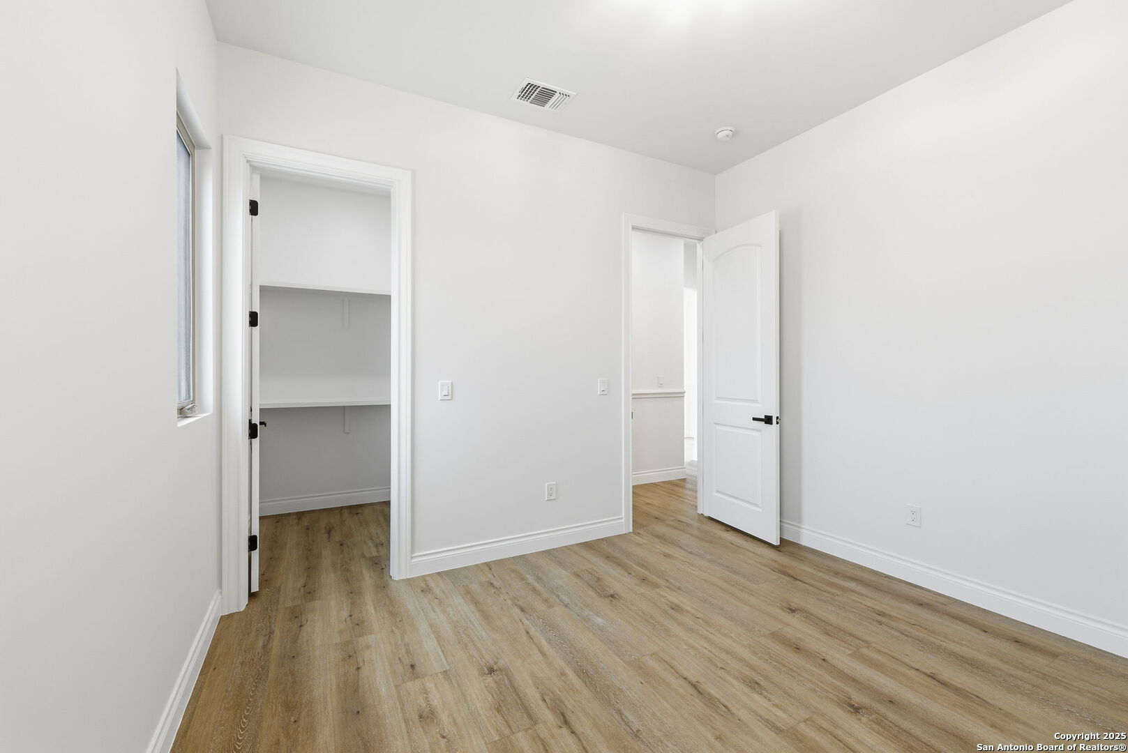 property viewer photo 51