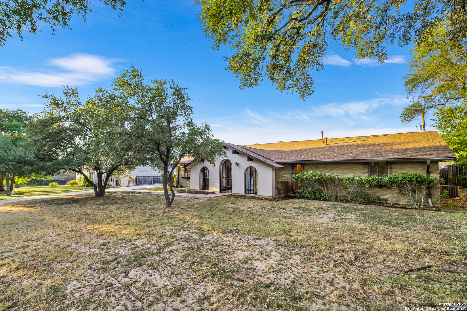 property viewer photo 1