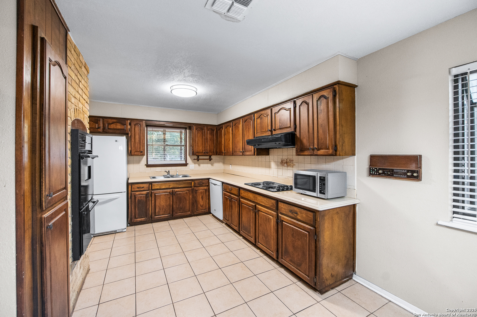 property viewer photo 11