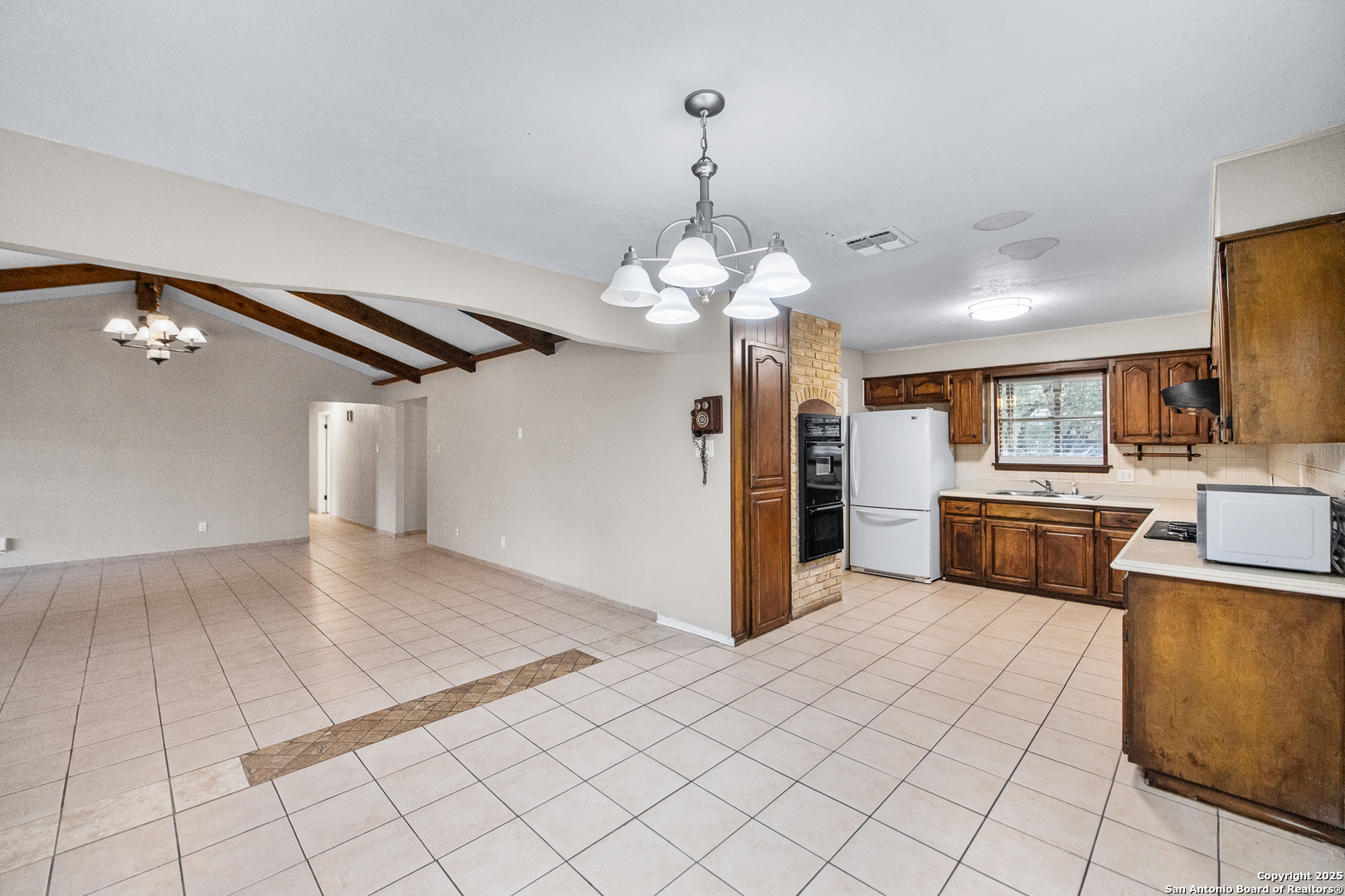 property viewer photo 13