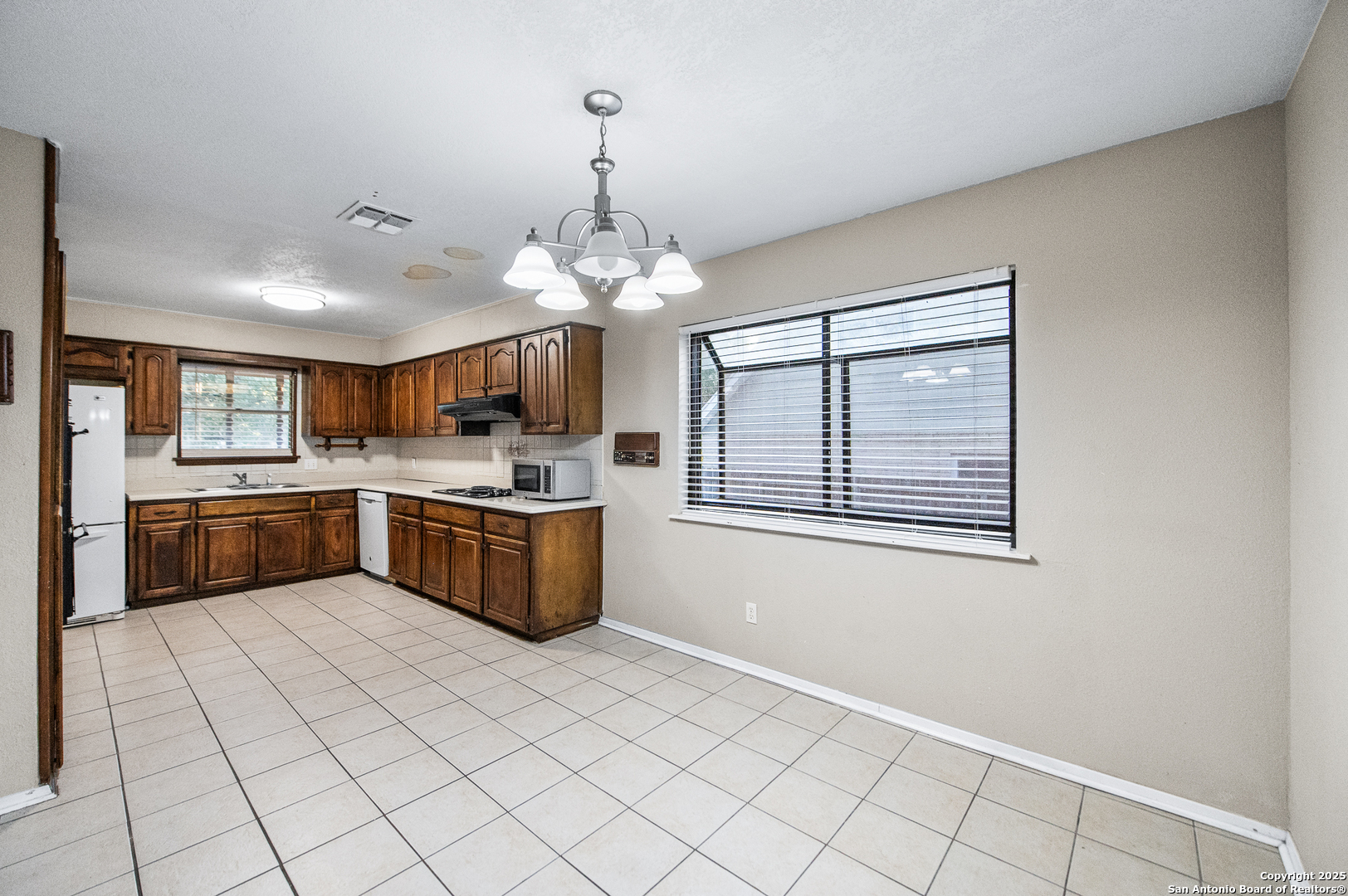 property viewer photo 14