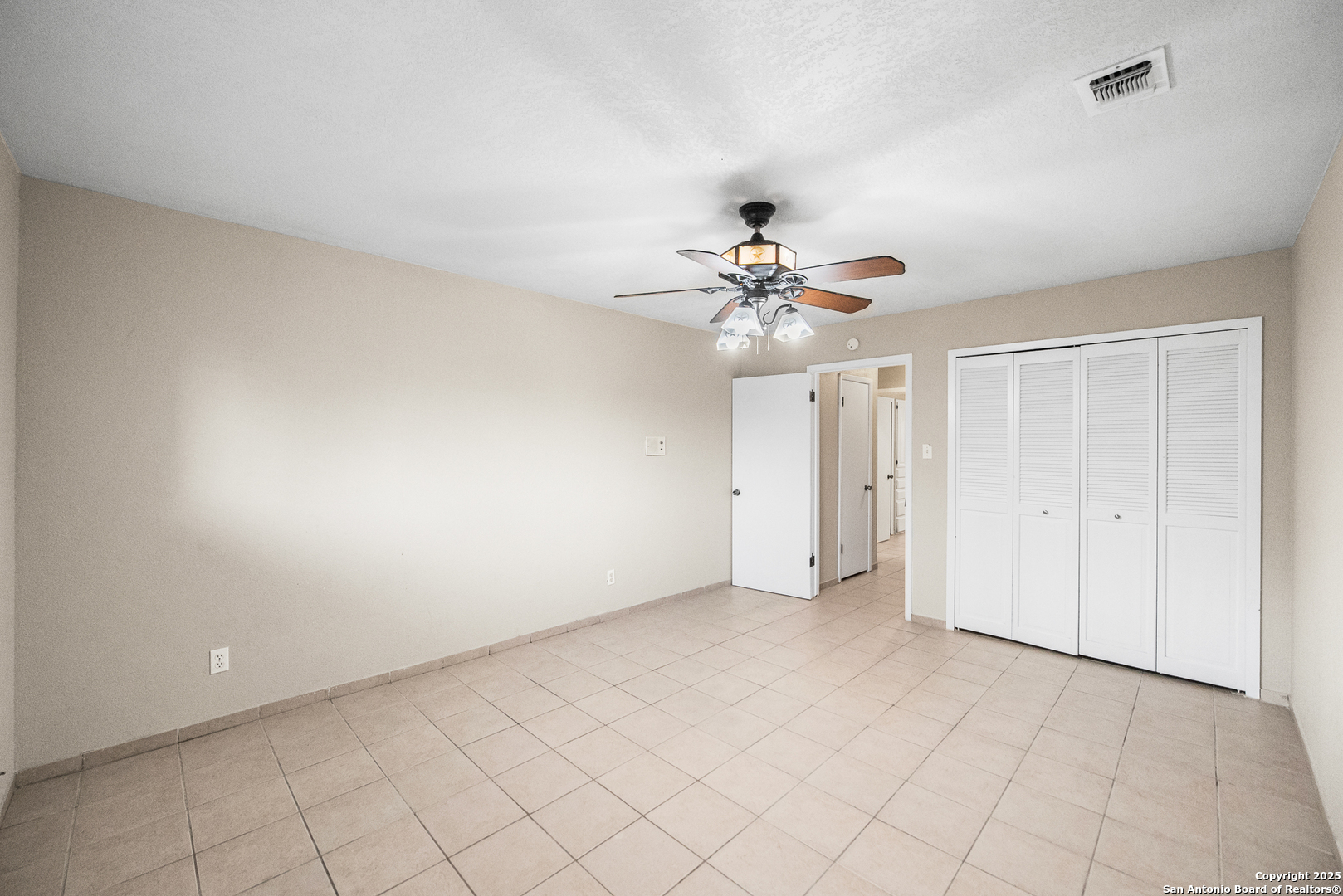 property viewer photo 21