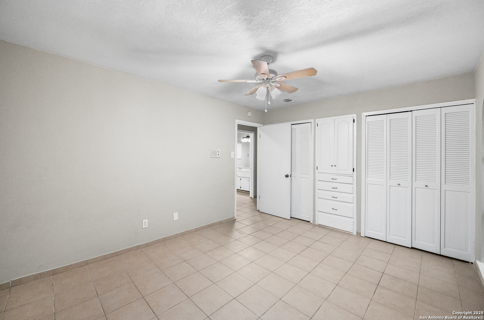 property viewer photo 25