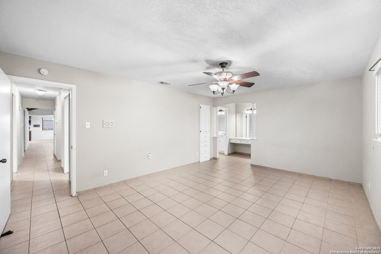 property viewer photo 32