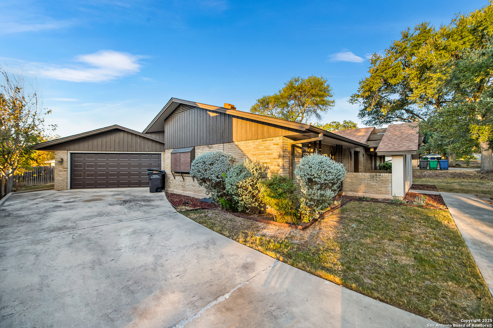 property viewer photo 4