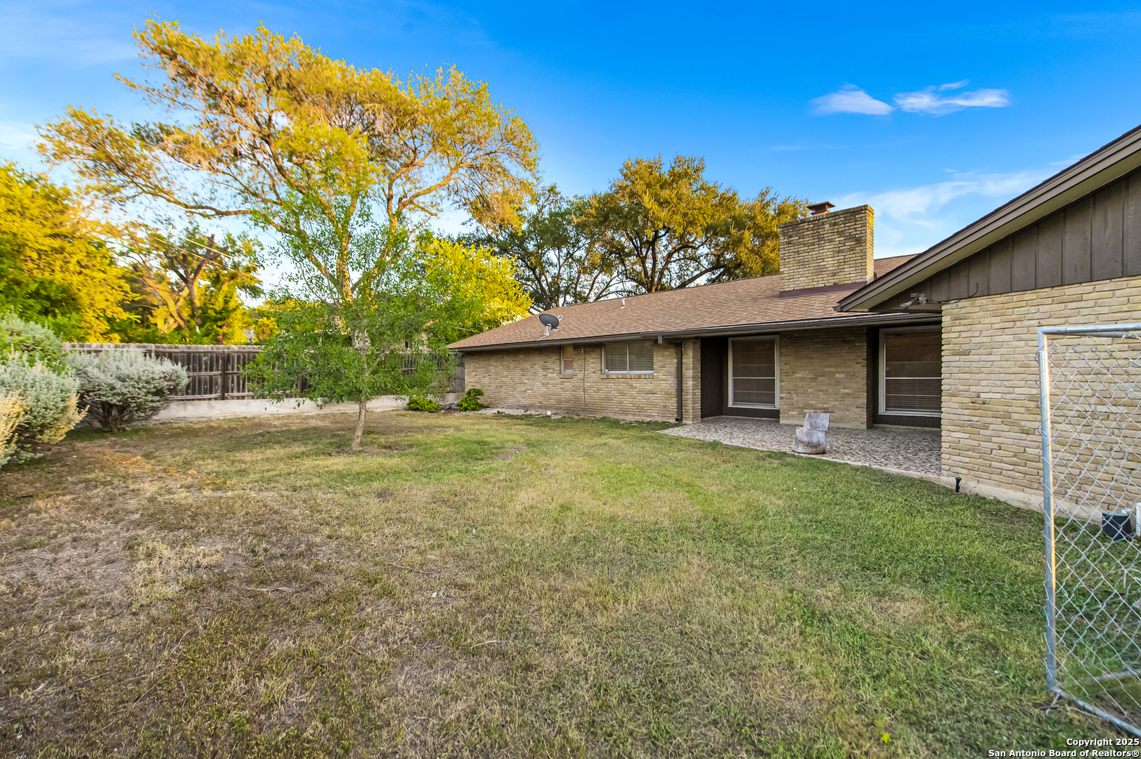 property viewer photo 43