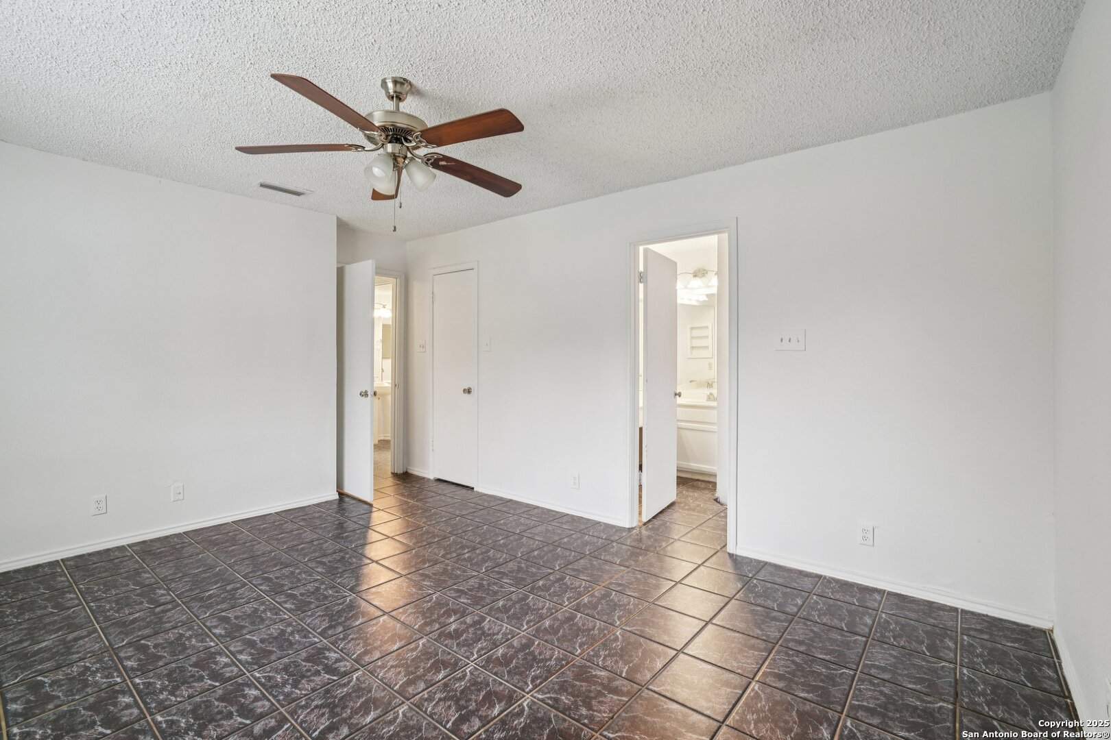 property viewer photo 21