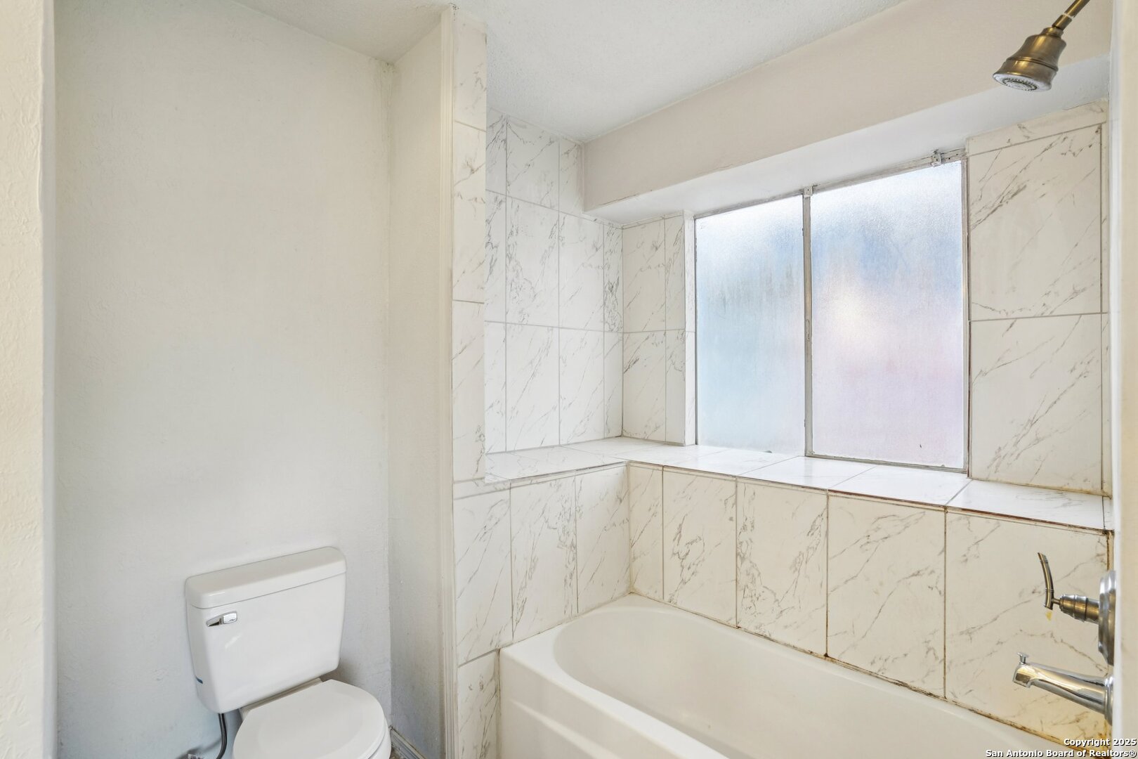 property viewer photo 23