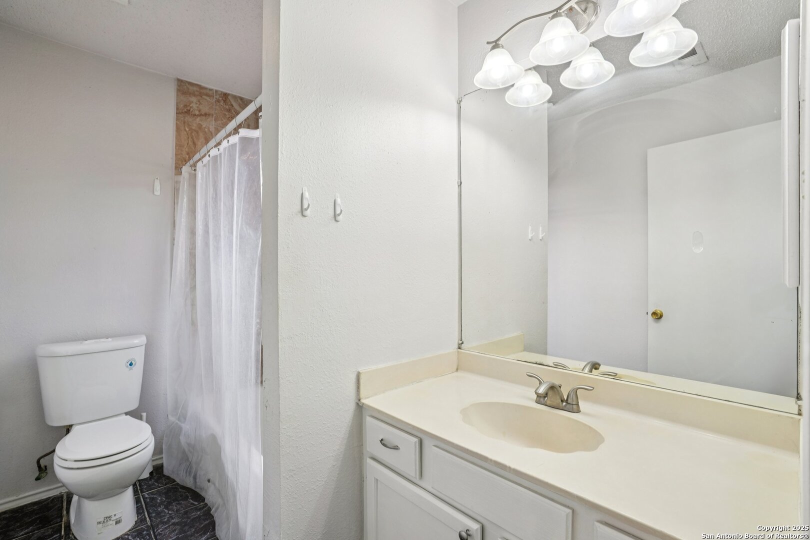 property viewer photo 27