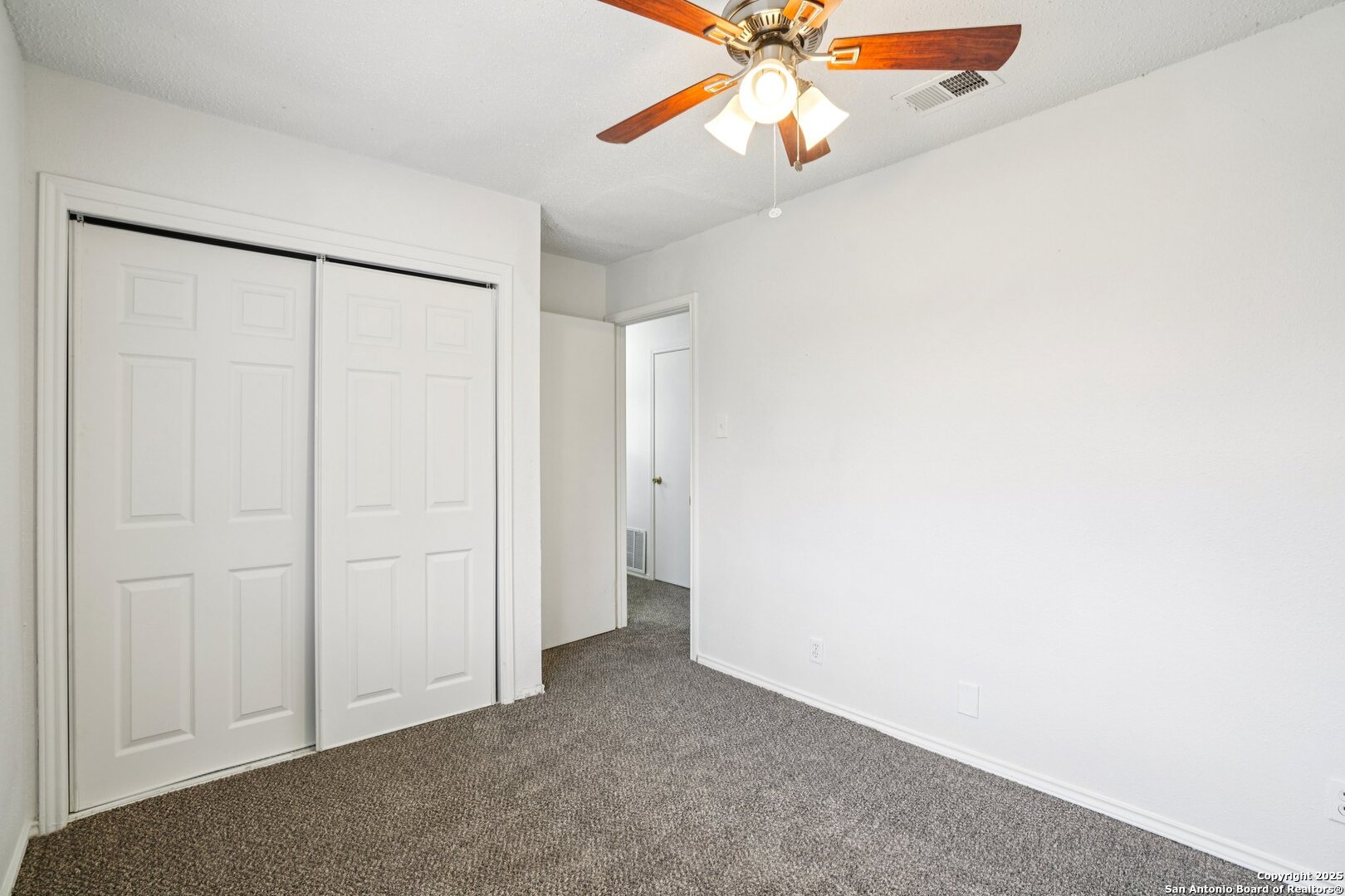 property viewer photo 29