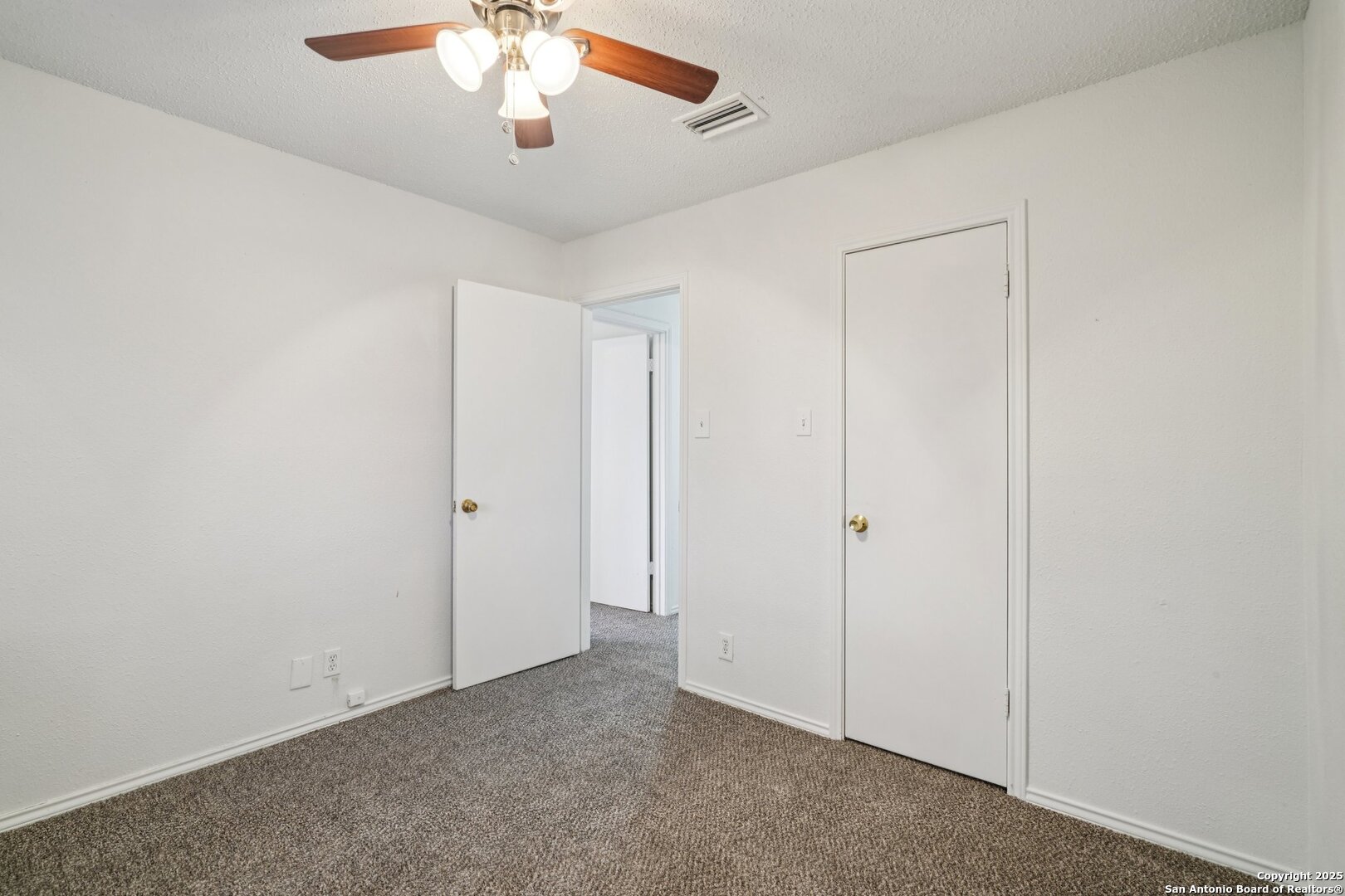 property viewer photo 34