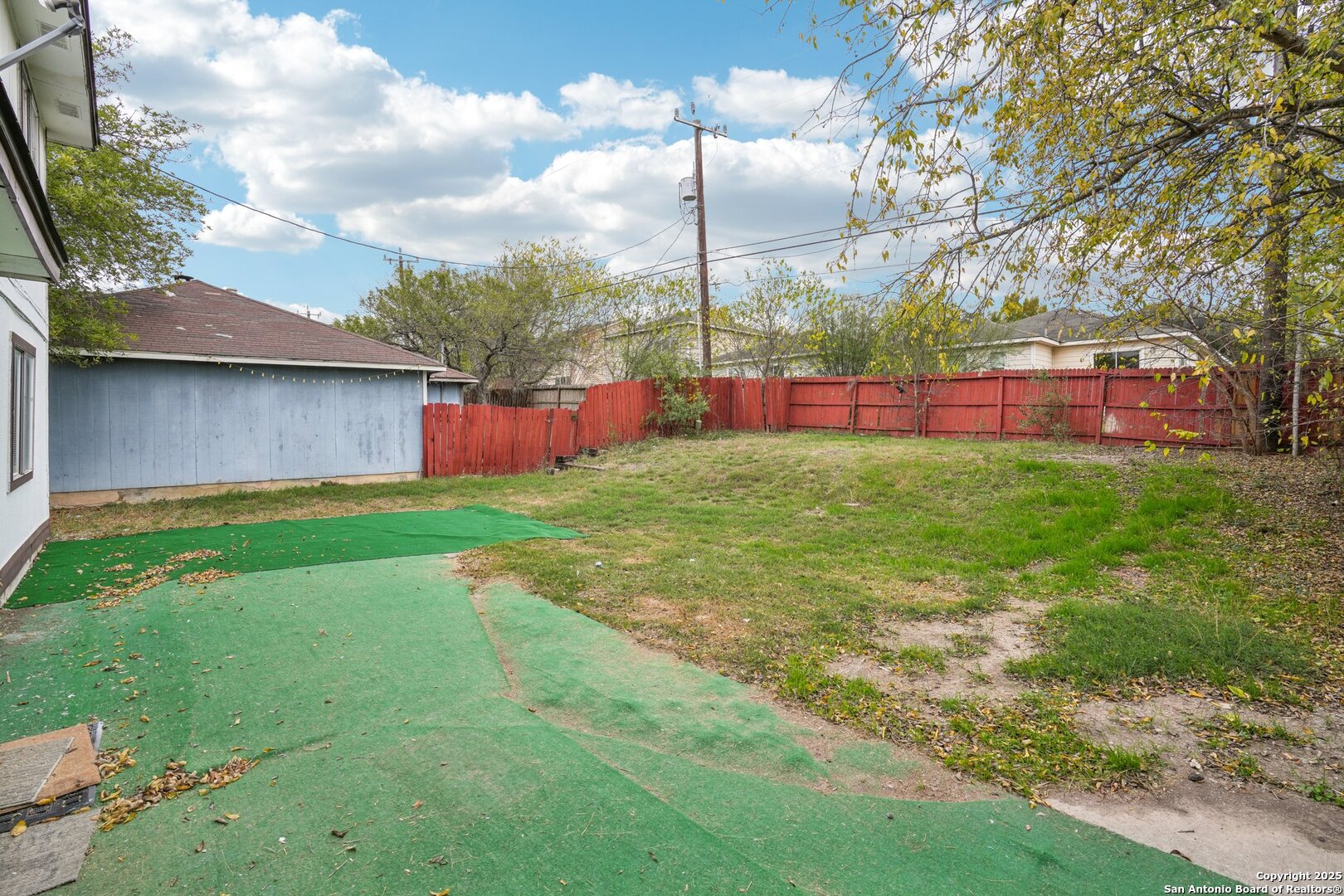 property viewer photo 36