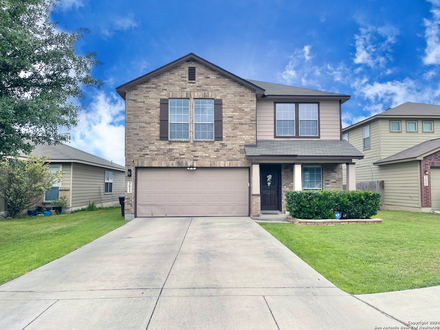 main property photo 0