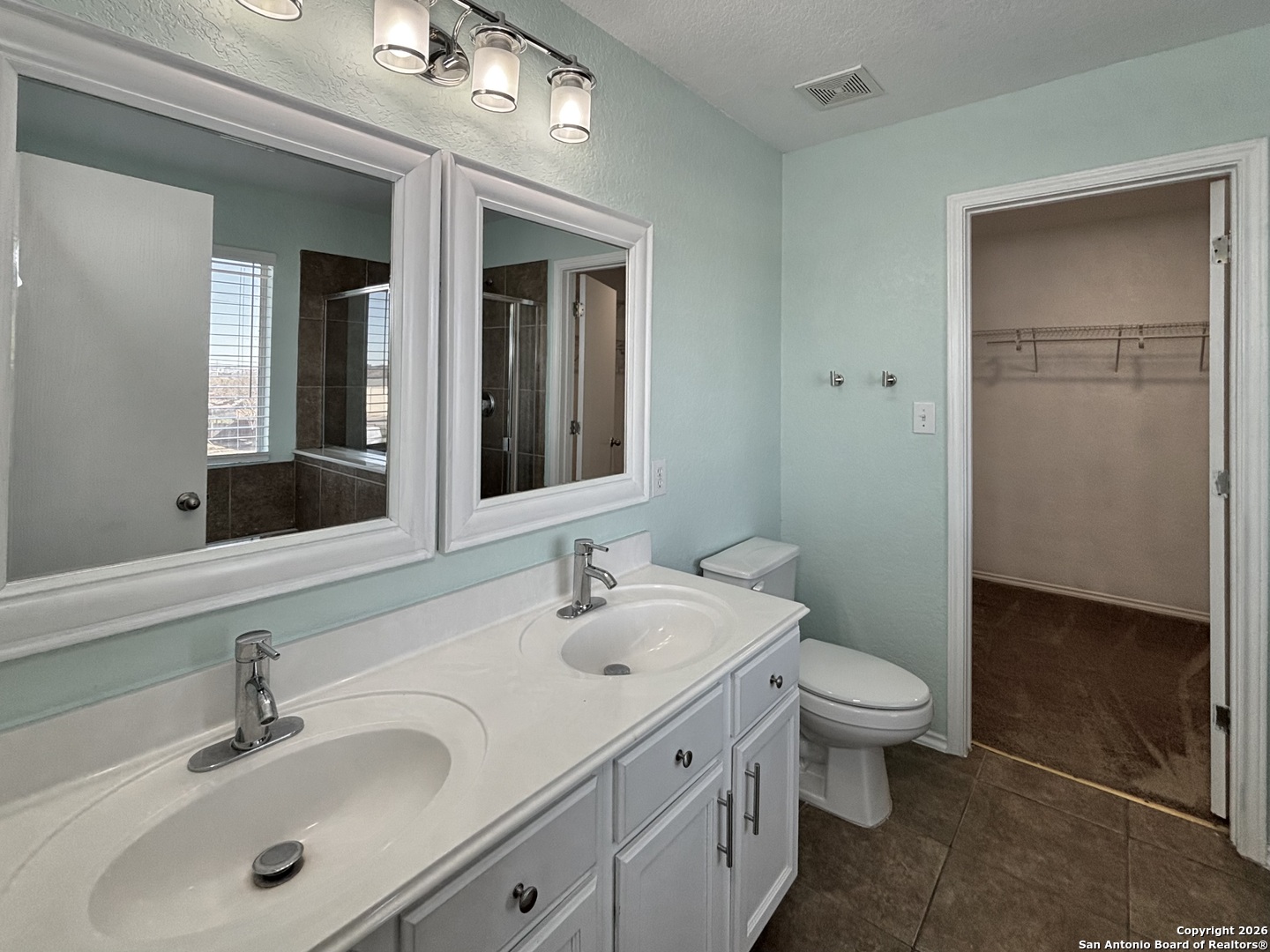 property viewer photo 11