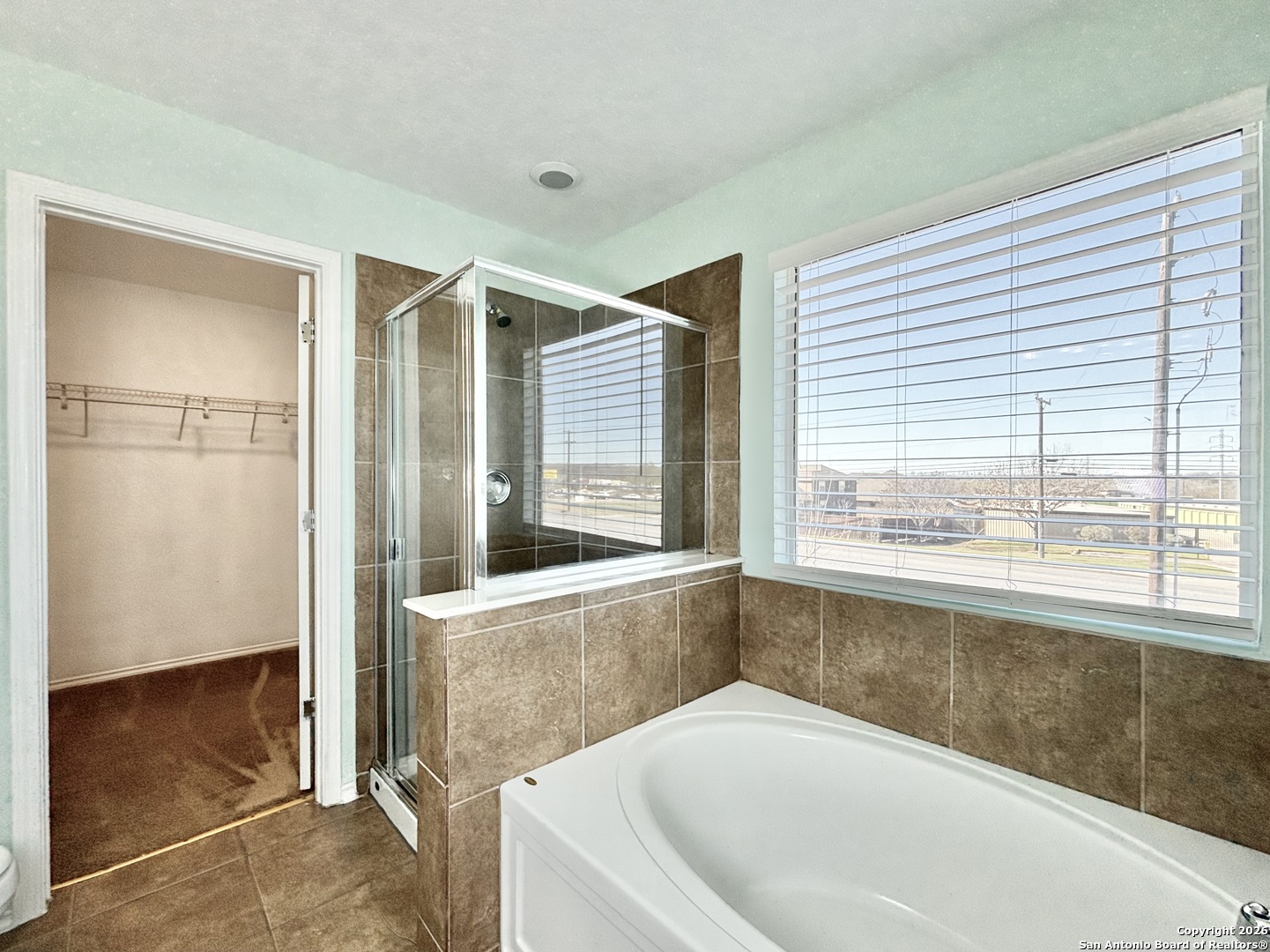 property viewer photo 12