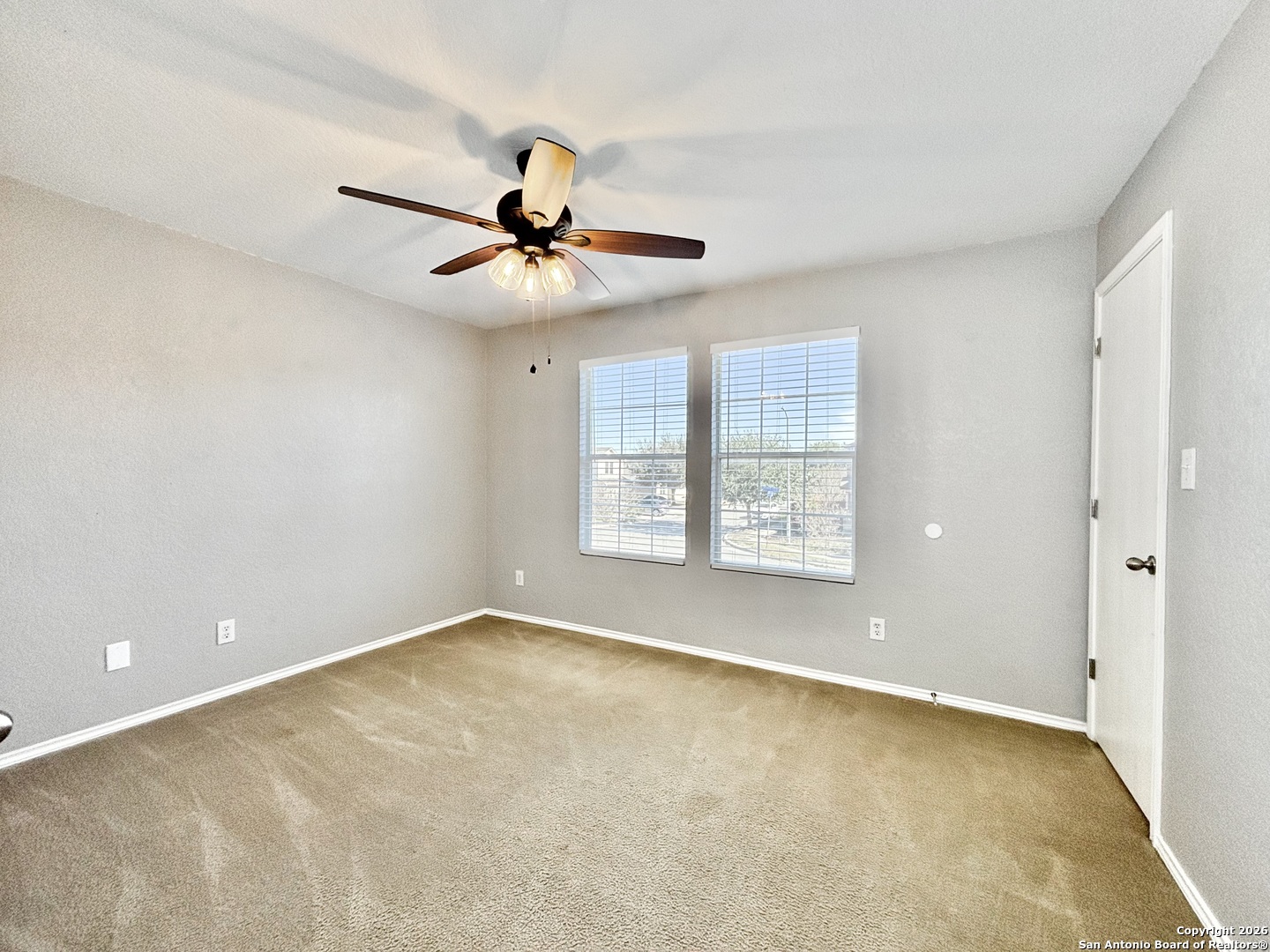 property viewer photo 17