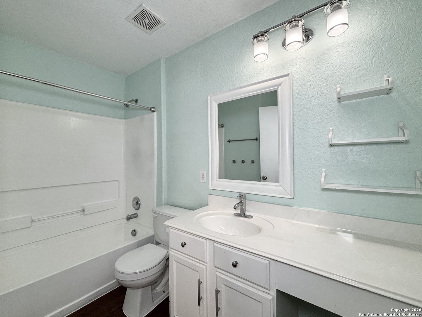 property viewer photo 18