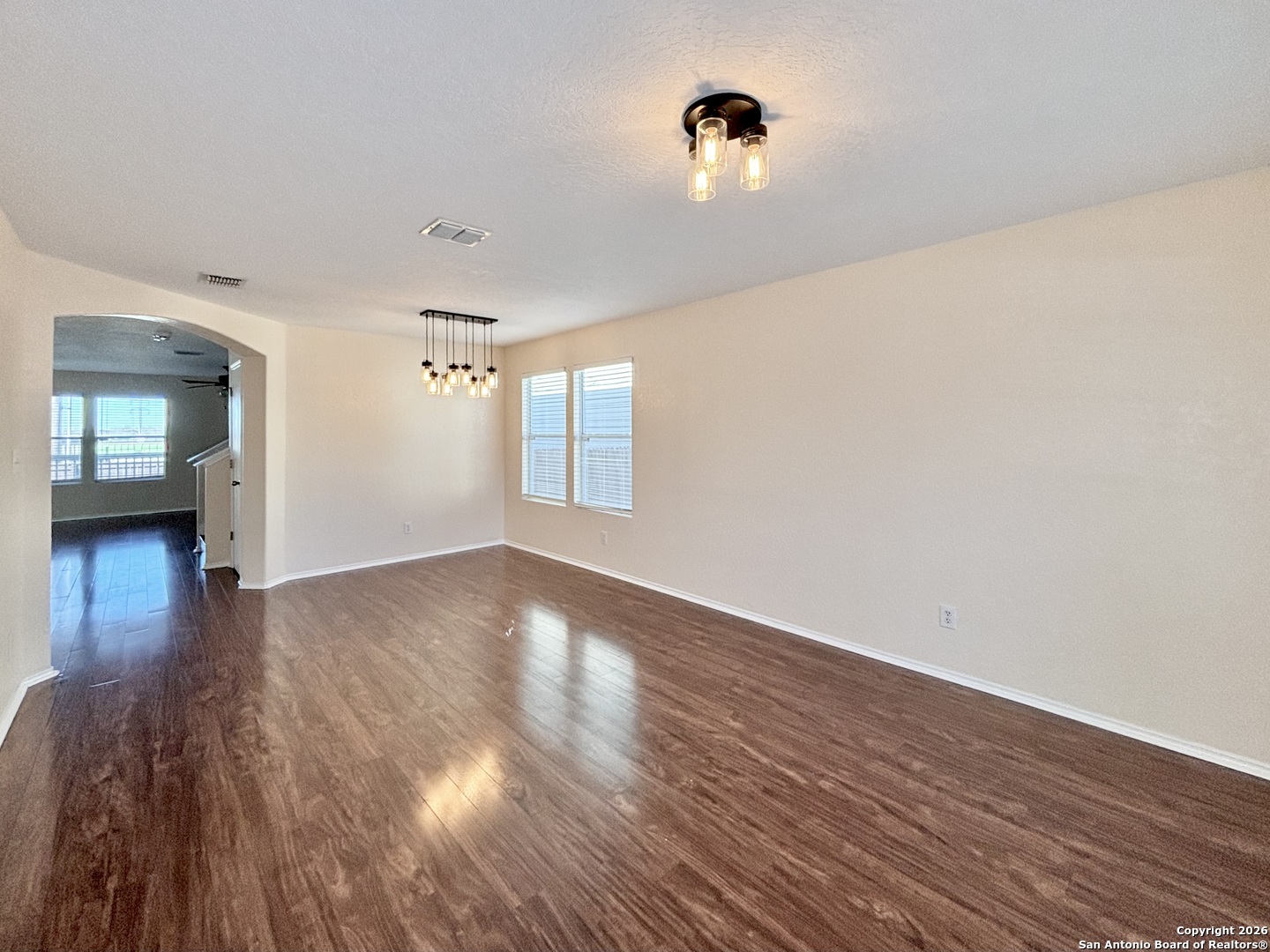 property viewer photo 2