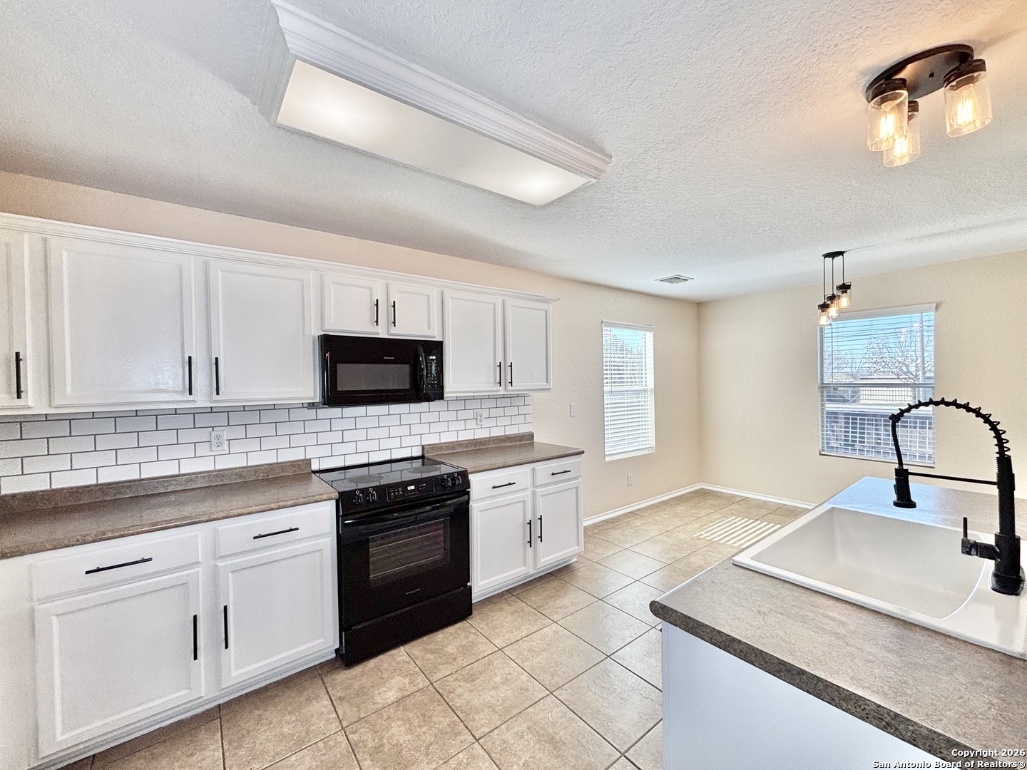 property viewer photo 5