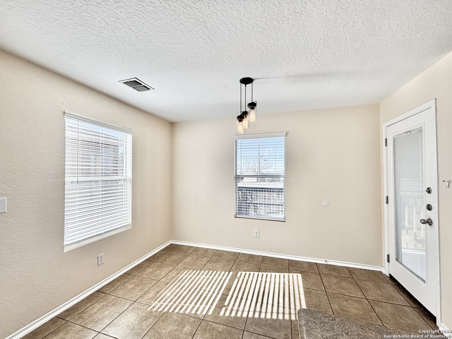 property viewer photo 6
