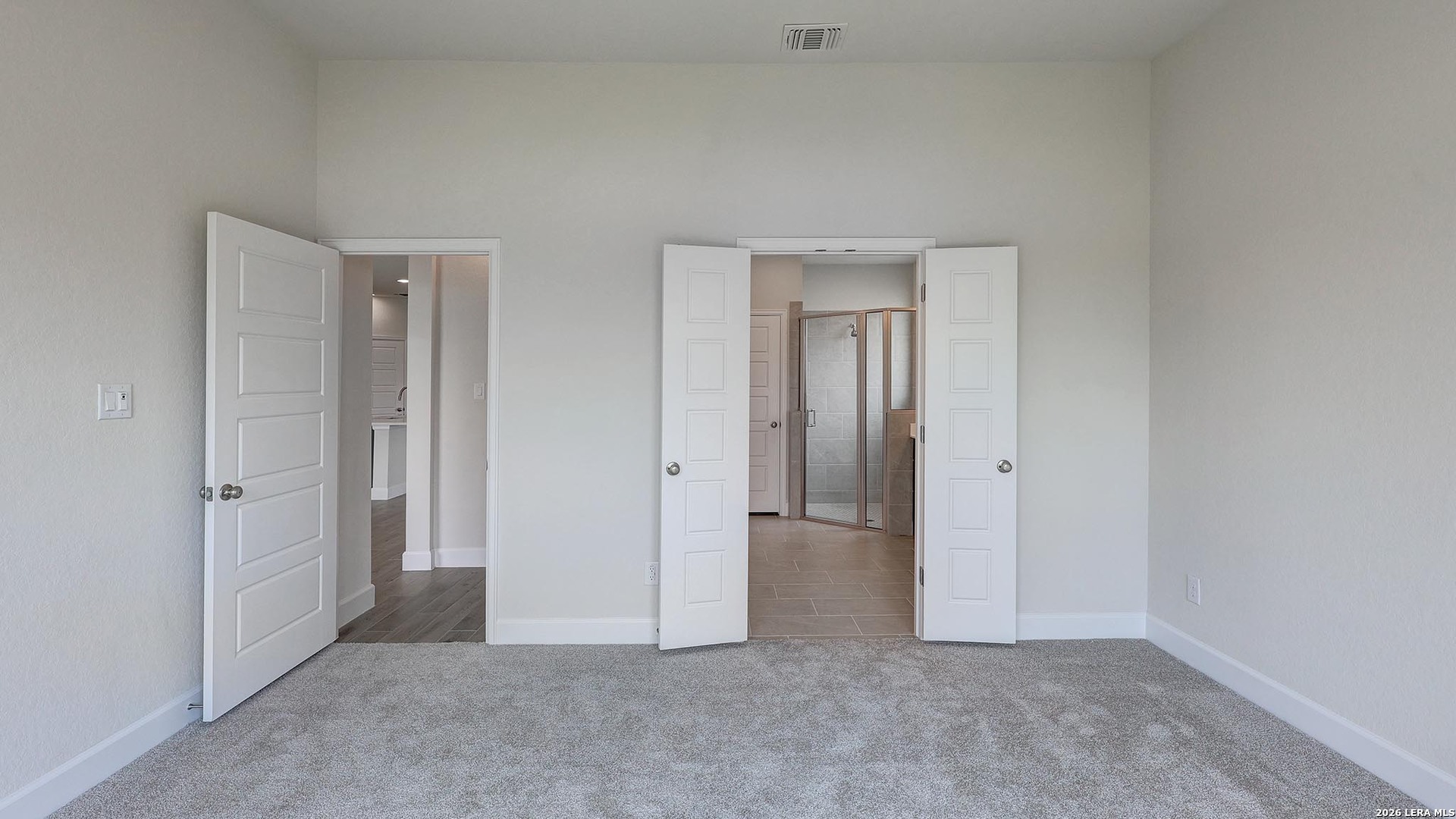 property viewer photo 12